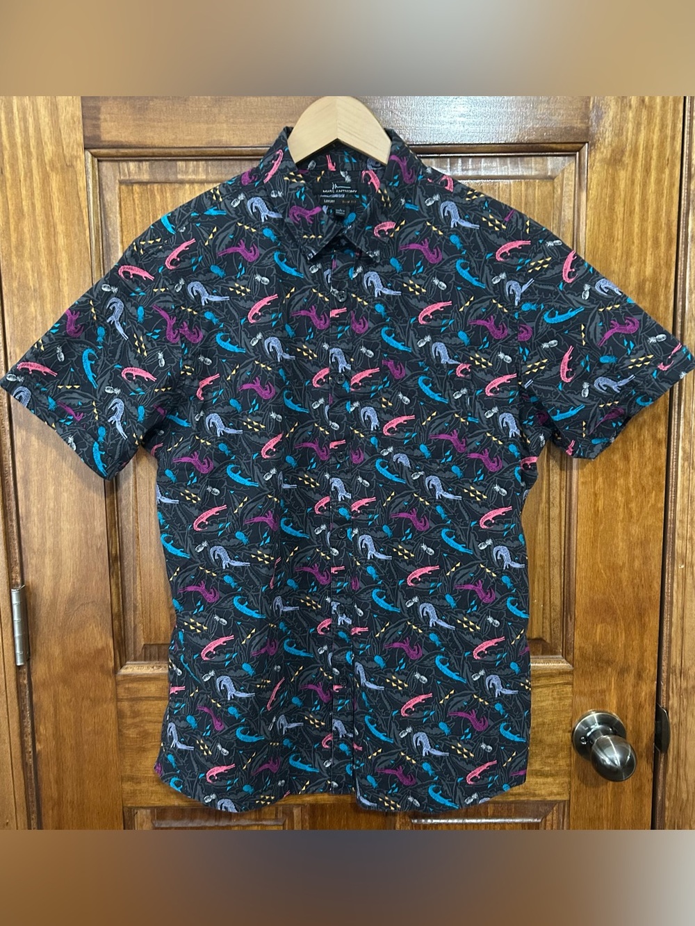 Mens Luxury Slim Fit Shirt Size Large Alligator Print Button Down Vibrant Colors